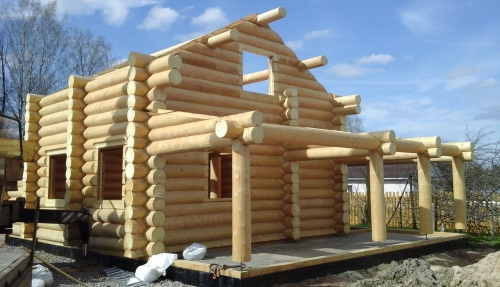 5 - Round-log house 125M²